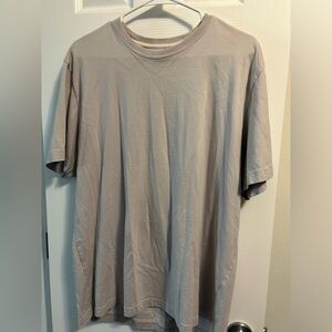 Neutral tee